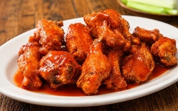 plate with buffalo chicken wings